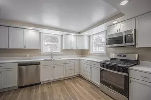 4516 Raven St, Rockford, IL 61107 - Photo 9