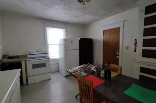 125 N 9th St, Rockford, IL 61107 - Photo 23