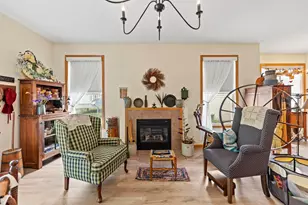 2517 Sandhutton Ave, Rockford, IL 61108 - Photo 7