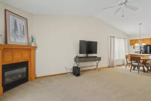 2422 Arnold Ave, Rockford, IL 61108 - Photo 11