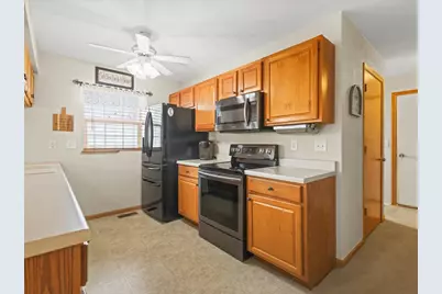 2422 Arnold Avenue, Rockford, IL 61108 - Photo 7