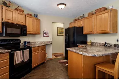 6430 Old Hunters Run, Rockford, IL 61114 - Photo 13