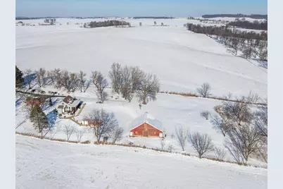 9257 N Veta Grande Road, Scales Mound, IL 61075 - Photo 9