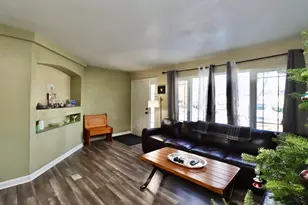 1321 E Renrose Ave, Loves Park, IL 61111 - Photo 3