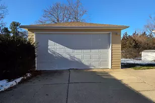 2311 26th St, Rockford, IL 61108 - Photo 13