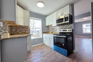 913 Loomis St, Rockford, IL 61102 - Photo 7