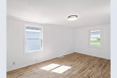 140 E Walnut Street, Cedarville, IL 61013 - Photo 21