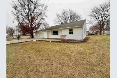 305 W Pershing Street, Stillman Valley, IL 61084 - Photo 35