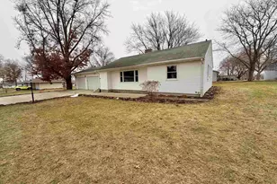 305 W Pershing St, Stillman Valley, IL 61084 - Photo 35