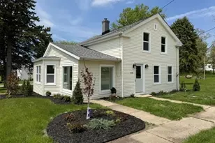 314 S High St, Granville, IL 61326 - Photo 1
