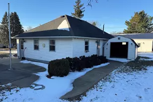 326 School St, Lanark, IL 61046 - Photo 7