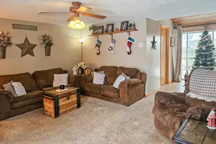 203 Monroe St, Monroe Center, IL 61052 - Photo 7