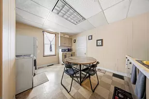 108-110 E Iroquois St, Freeport, IL 61032 - Photo 27