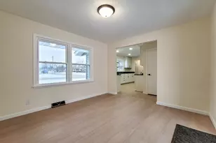 8325 Ravere St, Machesney Park, IL 61115 - Photo 15