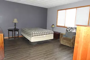 910 High Point Dr, Rockton, IL 61072 - Photo 5