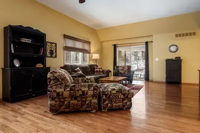 5788 Jackies Drive, Loves Park, IL 61111 - Photo 9