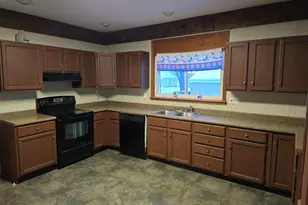 500 W North St, Mount Sterling, IL 62353 - Photo 5