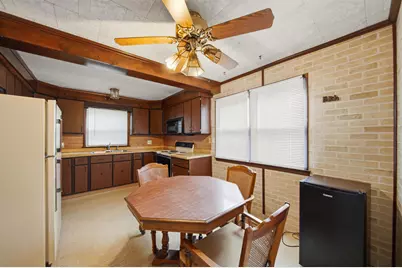 102 E Winfield Street, Morrison, IL 61270 - Photo 13