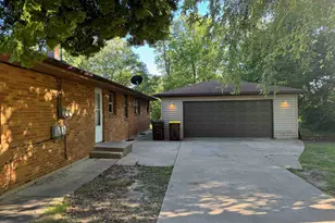 1212 Blaisdell St, Rockford, IL 61101 - Photo 3