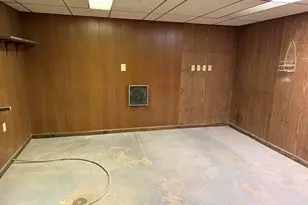 559 N Greenfield Dr, Freeport, IL 61032 - Photo 23