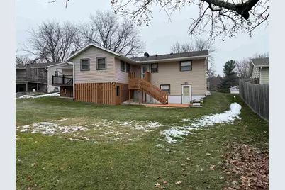 559 N Greenfield Drive, Freeport, IL 61032 - Photo 25