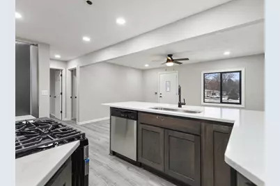 3437 Southworth Ct, Rockford, IL 61109 - Photo 9