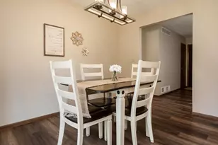 3625 Flambeau Dr, Rockford, IL 61114 - Photo 9