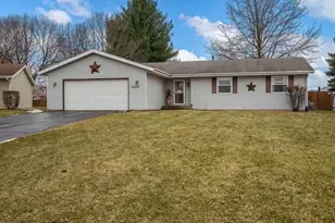 14072 Wild Deer Ct, South Beloit, IL 61080 - Photo 1
