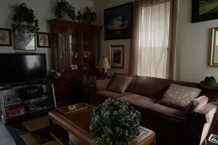 118 N Green Ave, Freeport, IL 61032 - Photo 3