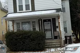 118 N Green Ave, Freeport, IL 61032 - Photo 1