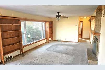 2310 N Winnebago Avenue, Rockford, IL 61103 - Photo 3