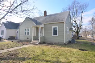 1724 Ridge Ave, Rockford, IL 61103 - Photo 3