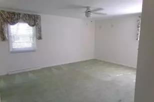 1435 Bolkinwood Dr, Freeport, IL 61032 - Photo 11