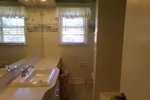 1435 Bolkinwood Dr, Freeport, IL 61032 - Photo 17