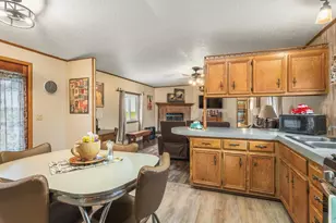 319 N Turner, Davis, IL 61019 - Photo 7