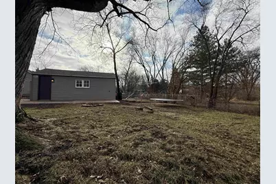 2215 Colorado Avenue, Rockford, IL 61108 - Photo 7