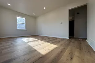 2215 Colorado Ave, Rockford, IL 61108 - Photo 15