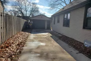 2216 Dresden Ave, Rockford, IL 61103 - Photo 19