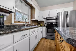 6326 N 1st St, Loves Park, IL 61111 - Photo 5