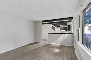 920 Oakley Ave, Rockford, IL 61101 - Photo 7