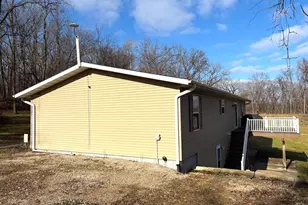 8431 Dean Rd, Savanna, IL 61074 - Photo 9