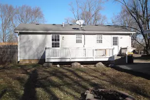 1011 Kingsley Dr, Machesney Park, IL 61115 - Photo 17