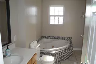 1011 Kingsley Dr, Machesney Park, IL 61115 - Photo 7