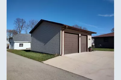 1221 Warren Avenue, Belvidere, IL 61008 - Photo 7