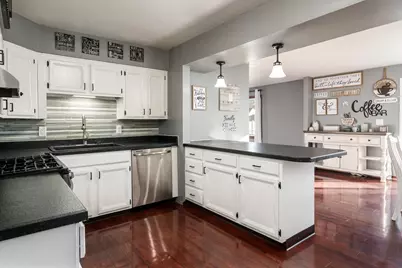 237 Theodore Street, Loves Park, IL 61111 - Photo 7