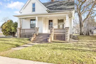 1004 15th St, Rockford, IL 61104 - Photo 3