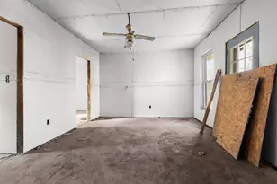 416 N Horsman St, Rockford, IL 61101 - Photo 3