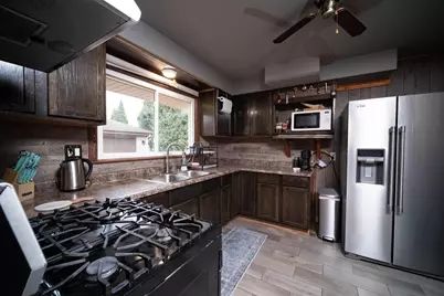 3717 Connecticut Drive, Rockford, IL 61108 - Photo 11