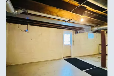 137 N Stewart Avenue, Freeport, IL 61032 - Photo 15