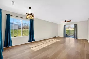 7636 Creek Bend, Rockford, IL 61114 - Photo 5